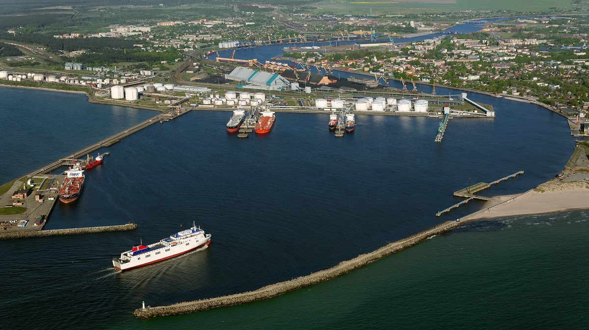 Вентспилсский порт потерял треть грузов в 2020 году