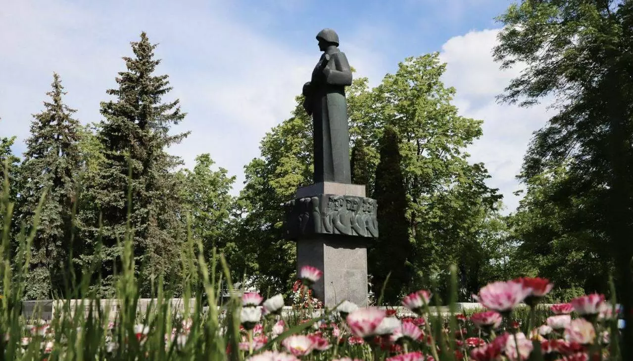 За неделю до установленного законом срока резекненский "Алеша" не снесен, дата демонтажа не названа