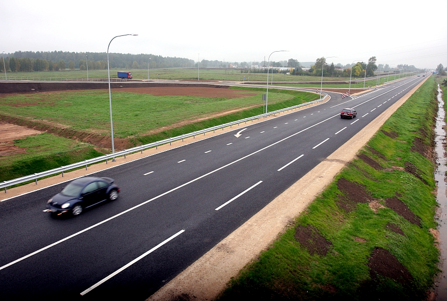 Latvijas valsts ceļi планирует за 325 млн евро отремонтировать 1100 км дорог