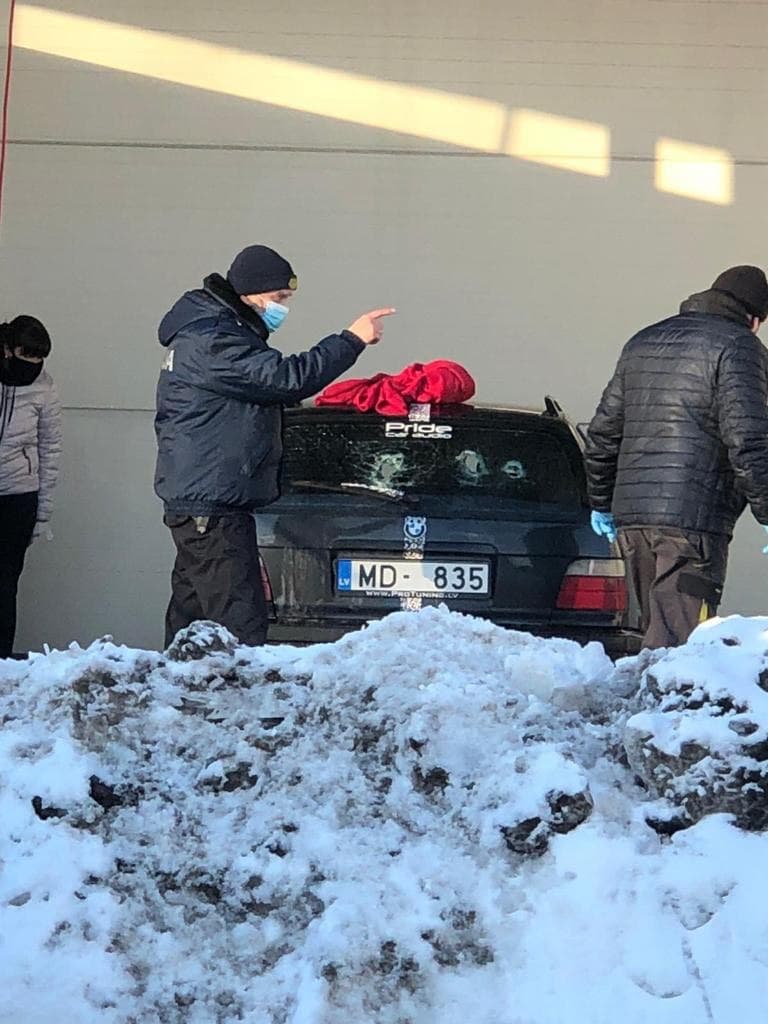 Журналисты Degpunktā выяснили причины стрельбы у Rīga Plaza Журналисты Degpunktā выяснили причины стрельбы у Rīga Plaza