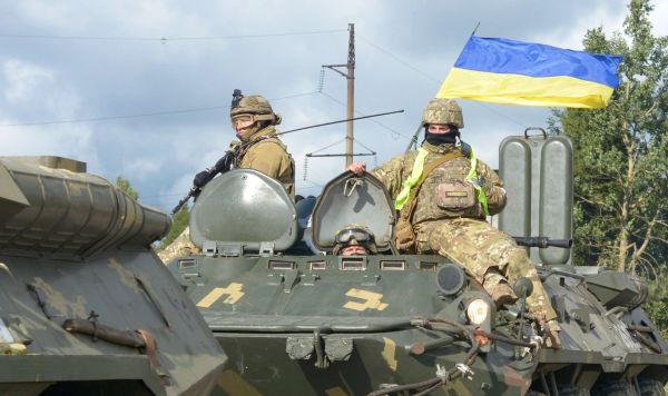 Украинские войска вошли в Киев. Готовятся защищать город