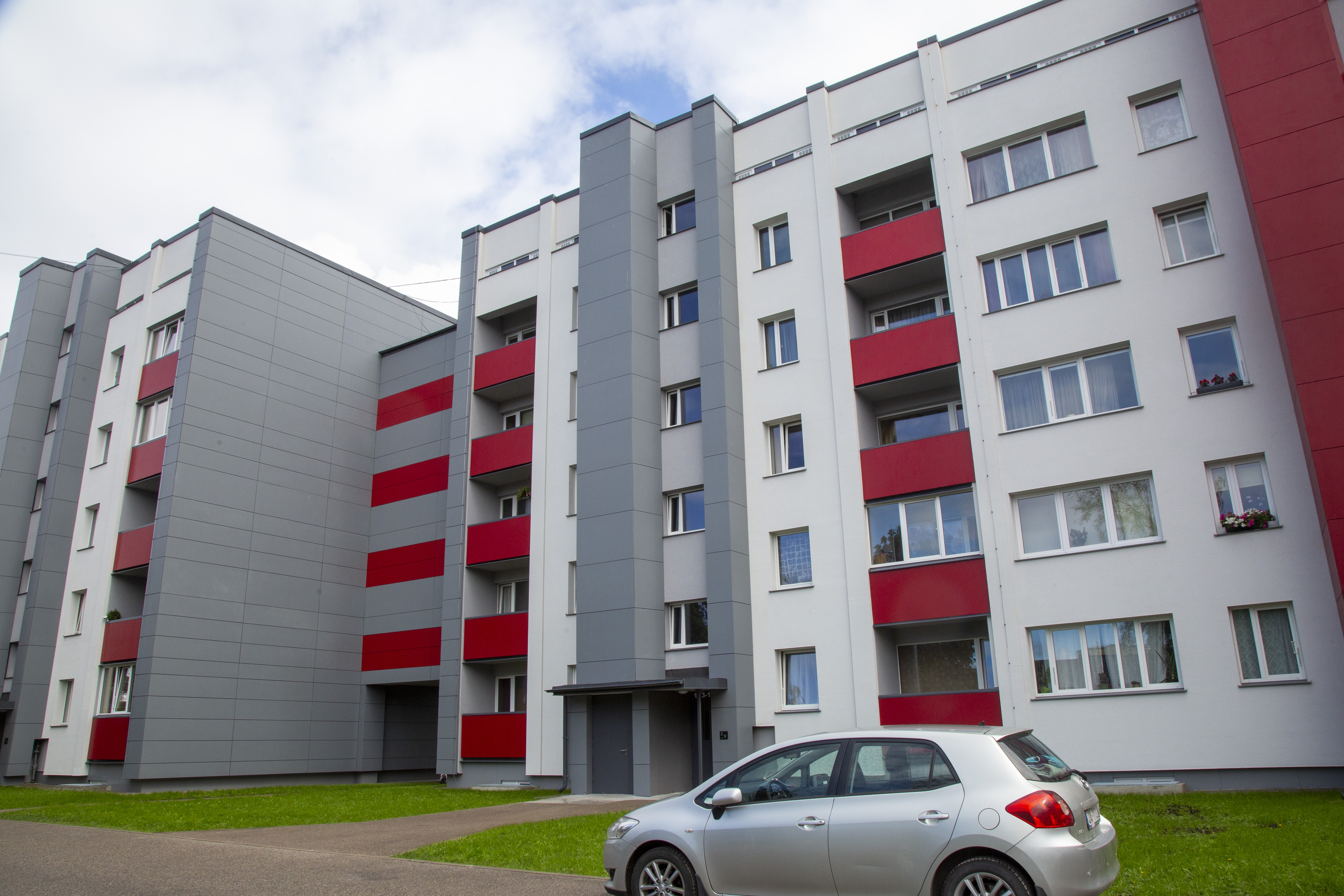 Pašiem piederošos mājokļos dzīvo ap trešdaļa ģimeņu