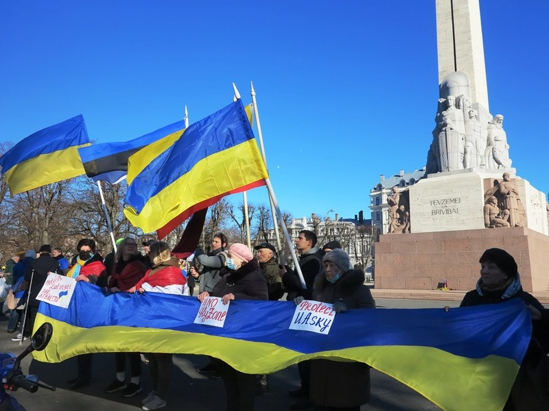 Начат сбор подписей за возможность получения гражданства Латвии при сохранении гражданства Украины Начат сбор подписей за возможность получения гражданства Латвии при сохранении гражданства Украины