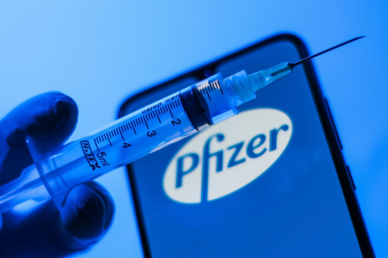 Израильтянин умер после прививки вакциной Pfizer: вакцина не виновата