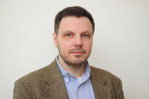 Политолог: выживут те, у кого лучше связи в госуправлении Политолог: выживут те, у кого лучше связи в госуправлении