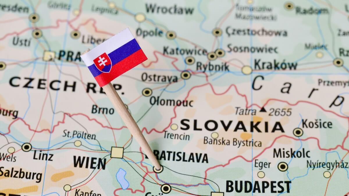Euractiv: большинство словаков желают победы России в войне с Украиной