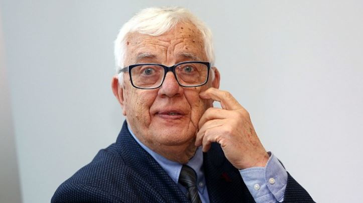 Раймонд Паулс рассказал о самочувствии после вакцинации Раймонд Паулс рассказал о самочувствии после вакцинации