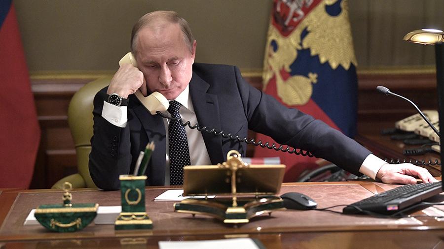 Путин обсудил с Меркель Карабах и Донбасс