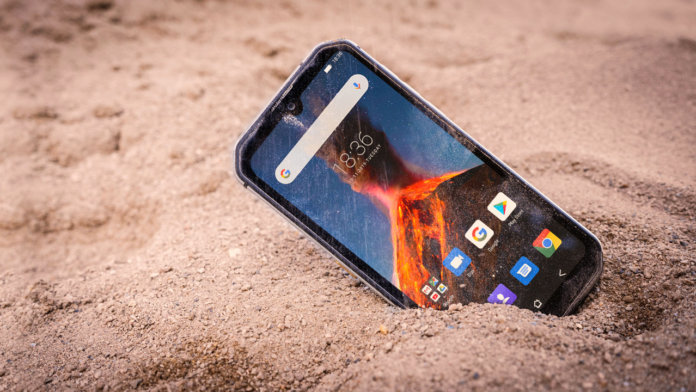 В Samsung изобрели бронированный смартфон