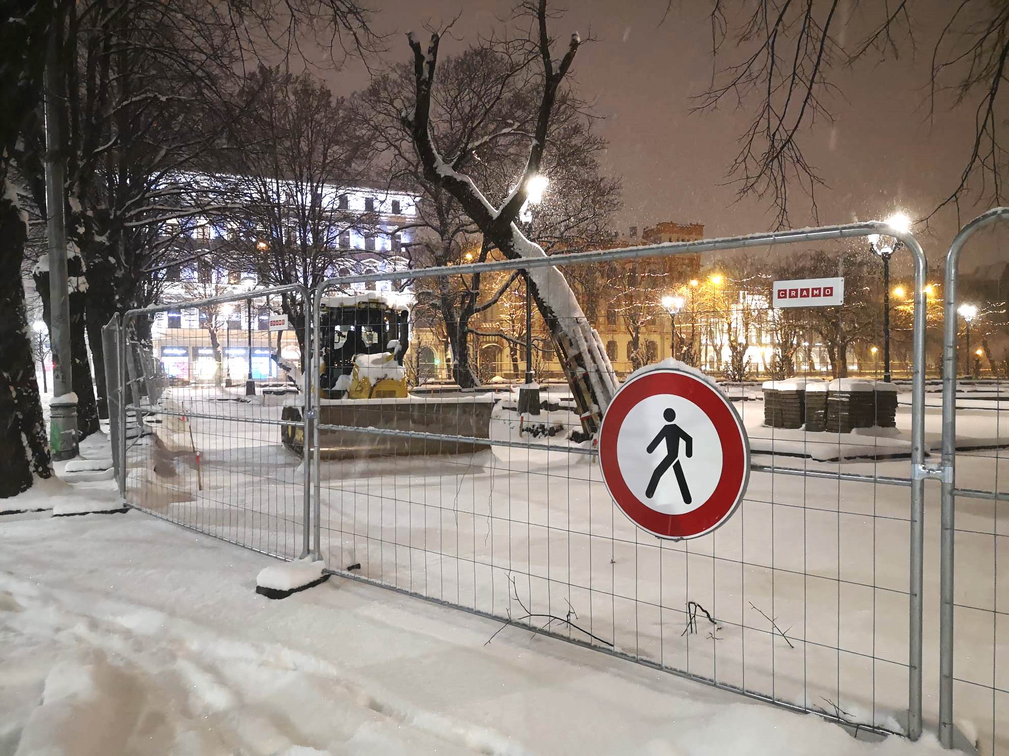 Дума: принудительная расчистка тротуаров — не наказание