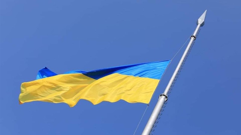 Задержан человек, укравший в Сигулде украинский флаг (ВИДЕО)