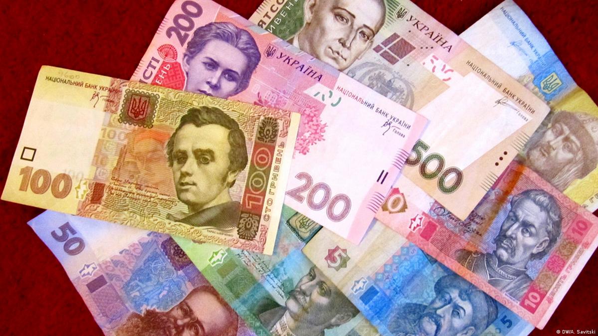 В Латвии можно будет менять гривны на евро В Латвии можно будет менять гривны на евро