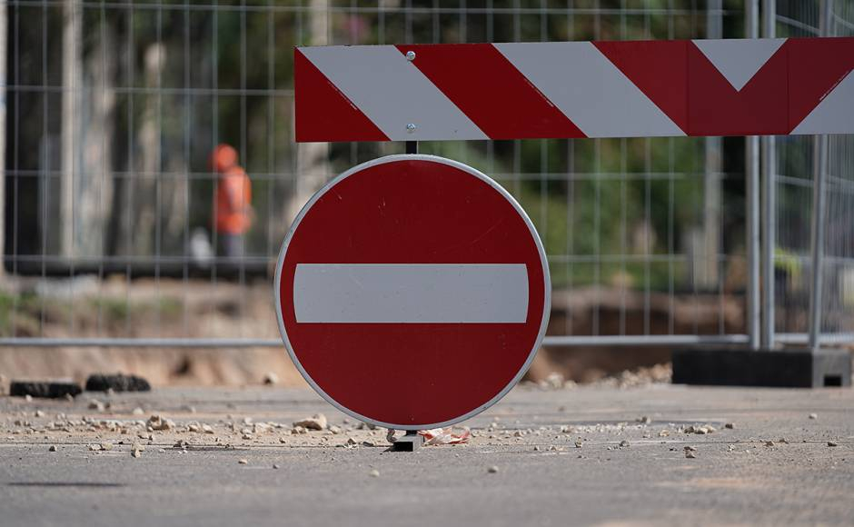 В Риге ограничат движение на перекрестке Сатеклес и Лачплеша