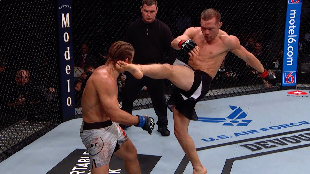 UFC: лучшие нокауты года (ВИДЕО) UFC: лучшие нокауты года (ВИДЕО)
