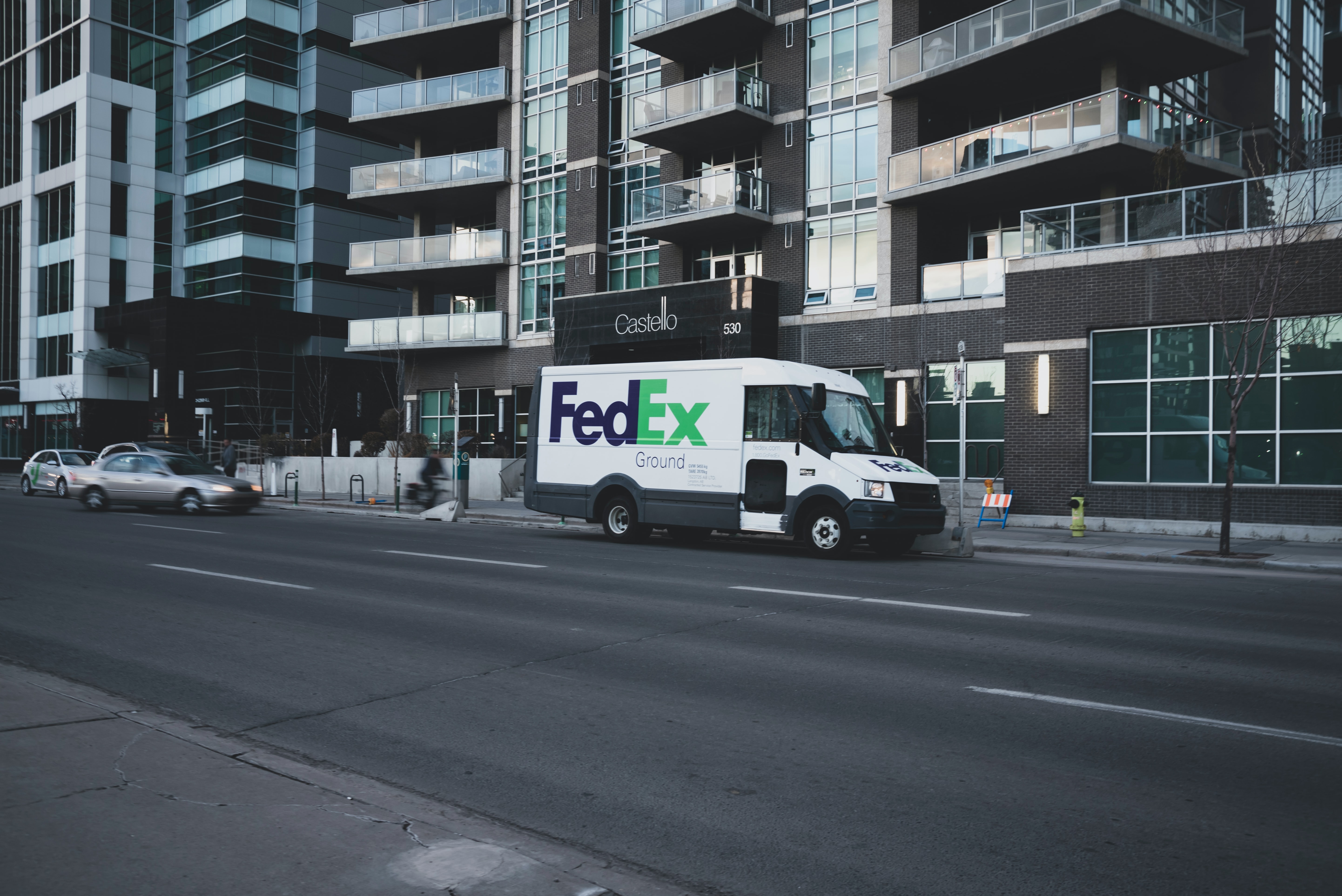 "FedEx" Eiropā likvidēs līdz 6300 darbavietām