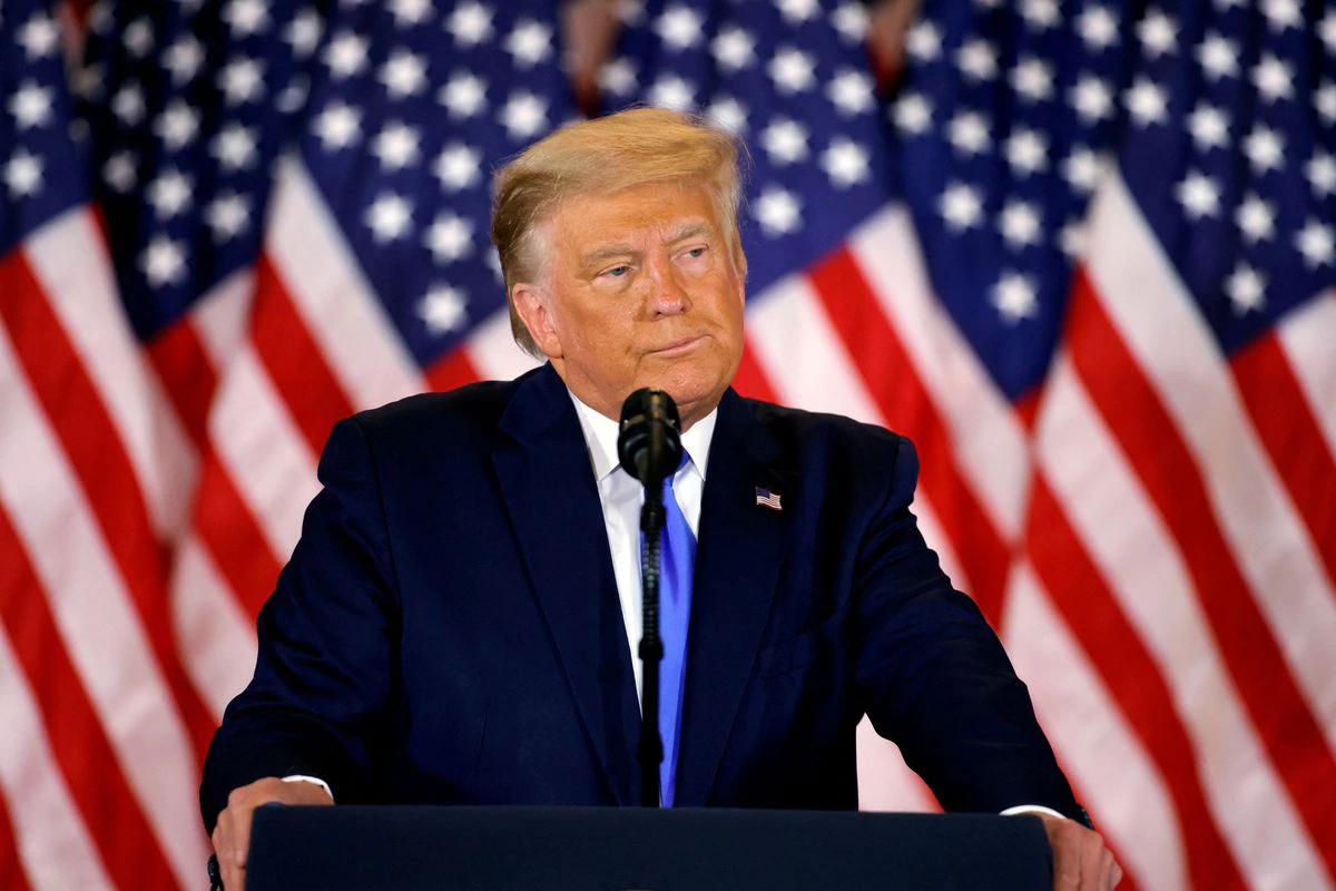 Социальная сеть Трампа "повисла", не успев запуститься