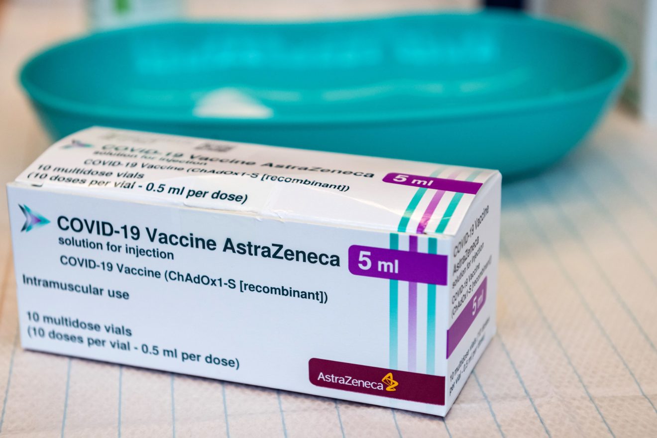 Латвия получила еще 16 800 доз вакцины AstraZeneca против Covid-19 Латвия получила еще 16 800 доз вакцины AstraZeneca против Covid-19