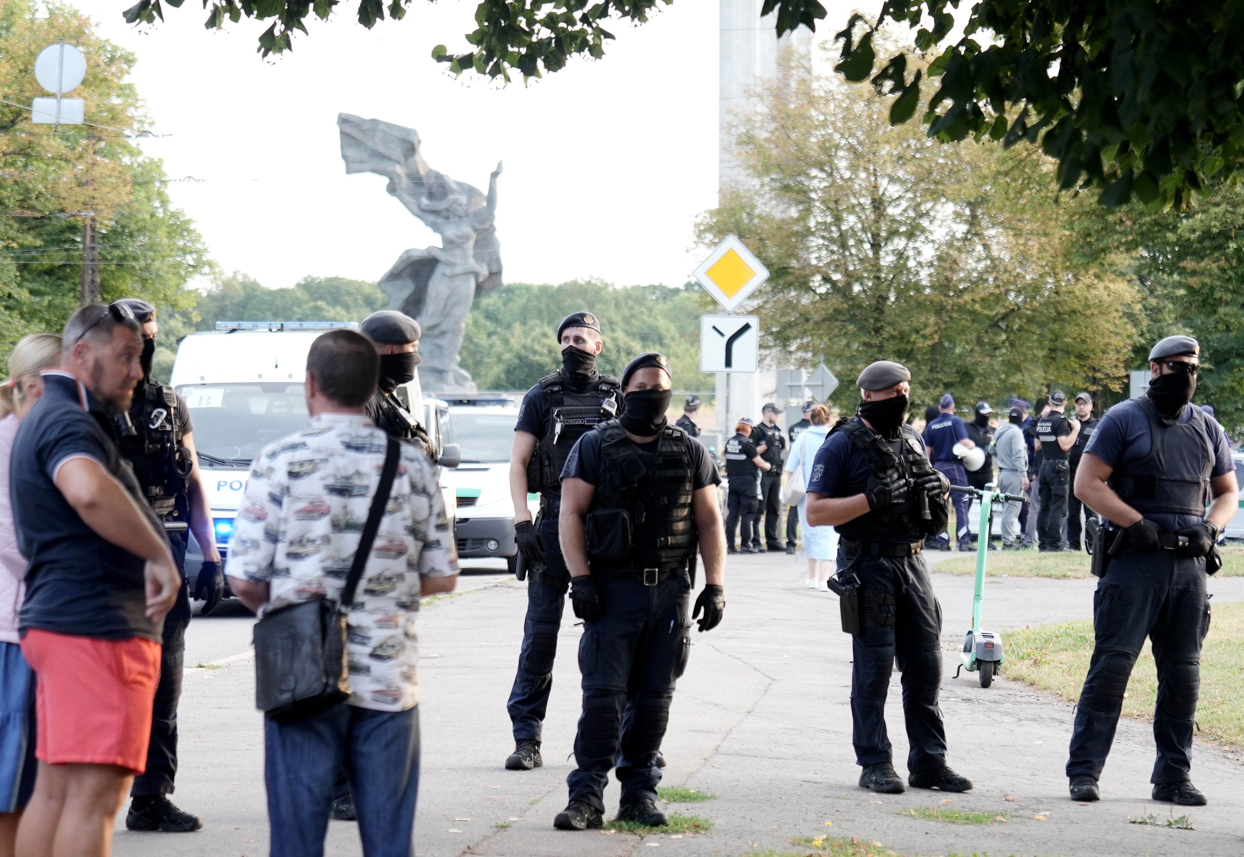 Дело о запрете митинга РСЛ дошло до Верховного суда