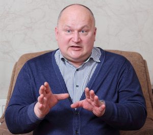 «От банкротства нас отделяет одна зарплата!» Профессор о ситуации с непривитыми
