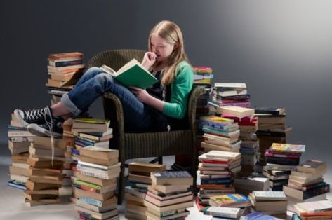 В Латвии сокращается количество людей, читающих книги. Больше всего читают - в Латгалии