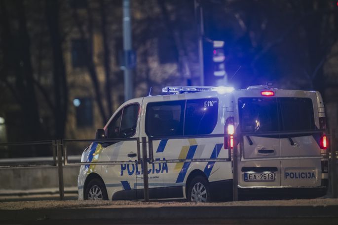 Если комендантский час не отменят, его могут сократить до 2 часов ночи Если комендантский час не отменят, его могут сократить до 2 часов ночи