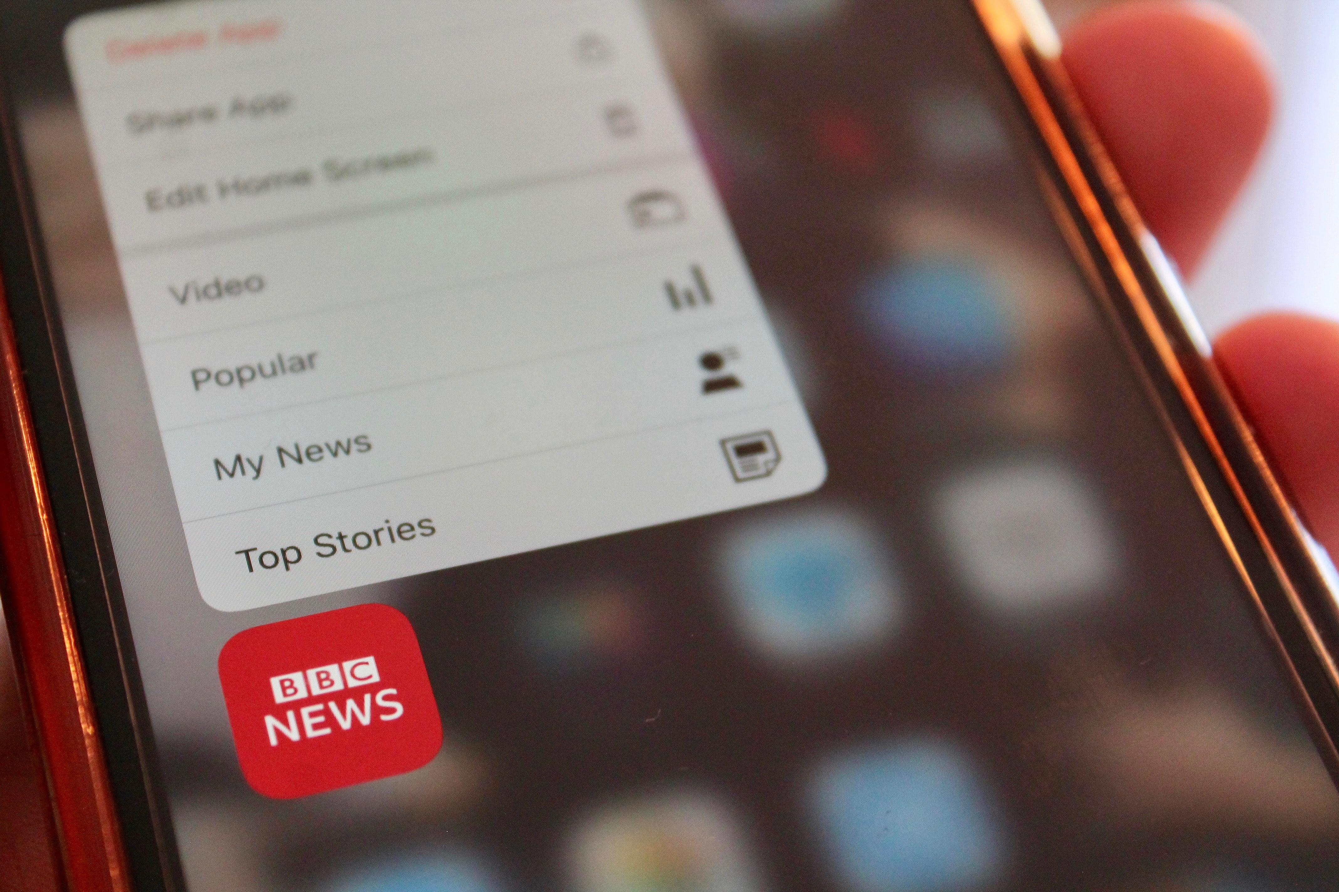 Ķīna aizliedz BBC ziņu pārraidi savā teritorijā