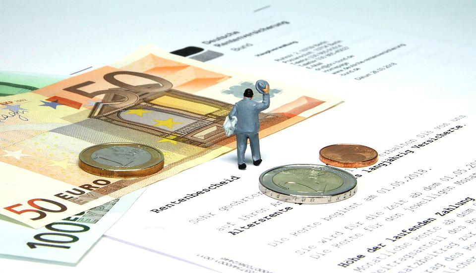 Европа борется с инфляцией пособиями на продовольствия и электричество Европа борется с инфляцией пособиями на продовольствия и электричество