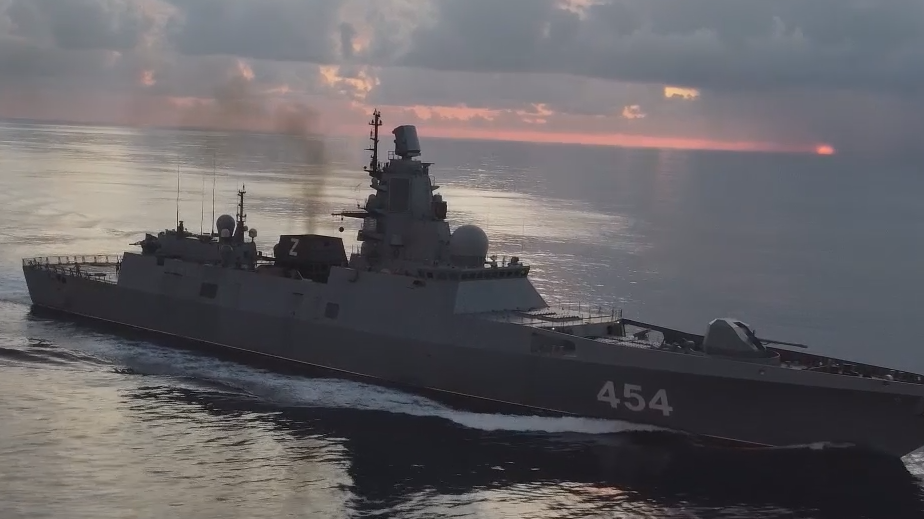 Российские военные корабли зашли на Кубу