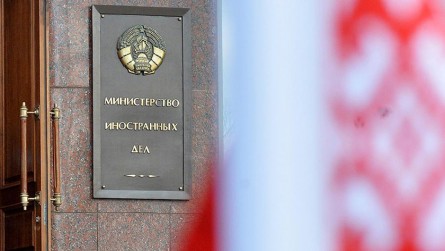 Беларусь высылает латвийского посла и дипломатов из страны Беларусь высылает латвийского посла и дипломатов из страны