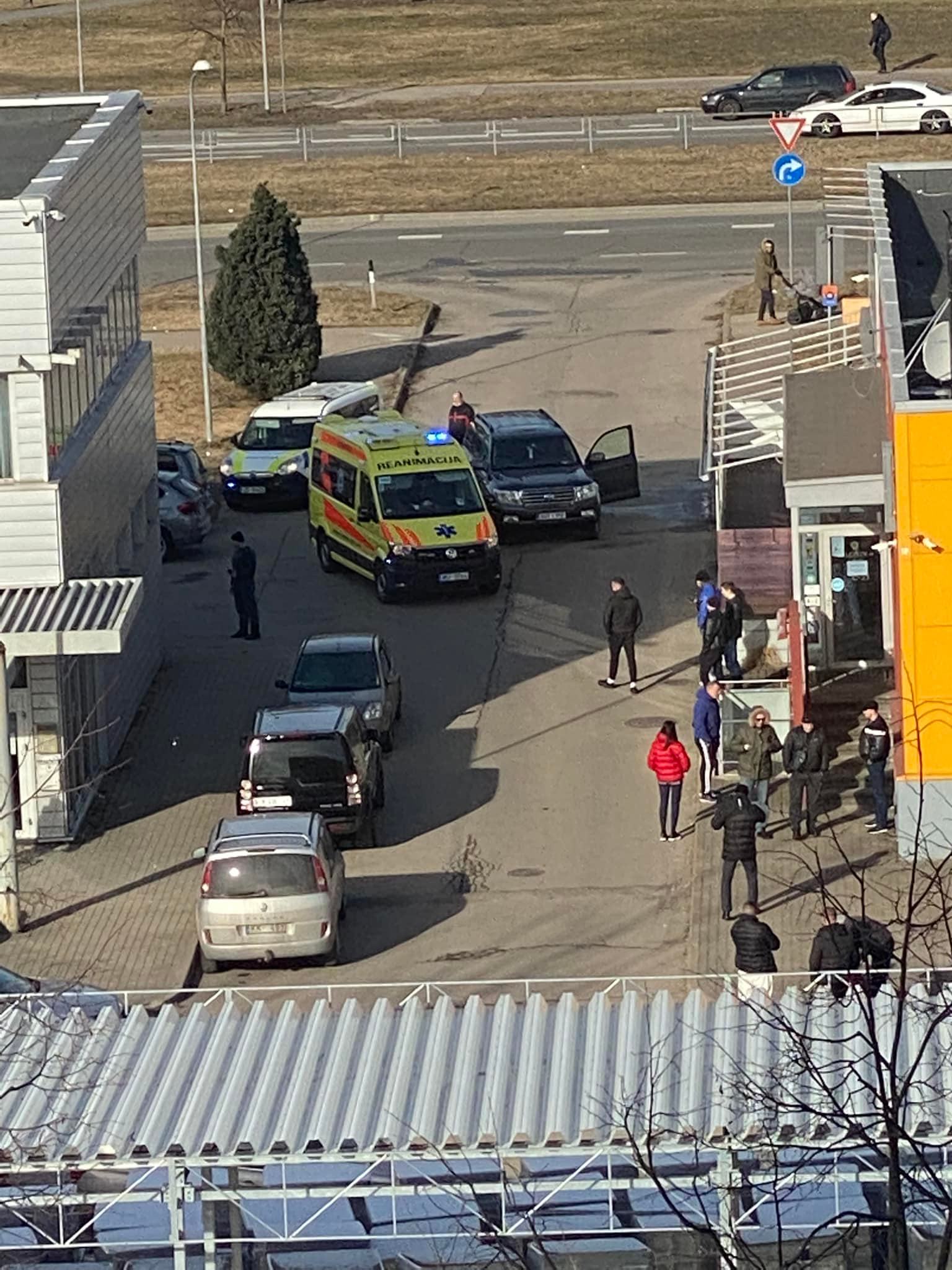 В центре Плявниеки расстреляли криминального авторитета из 90-х (обновлено)