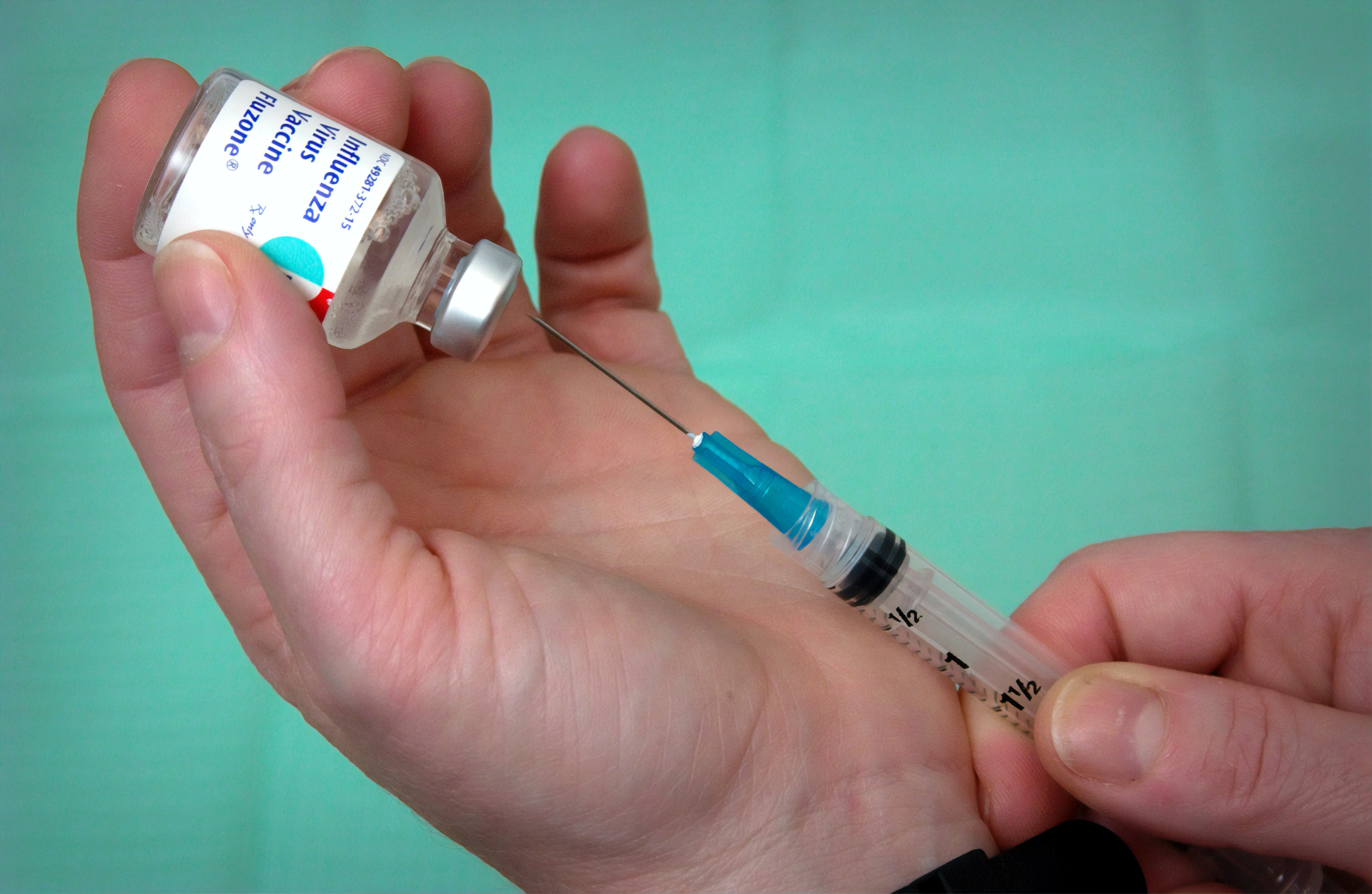 Sola piegādāt ES līdz 75 miljoniem papildu Covid-19 vakcīnas devu