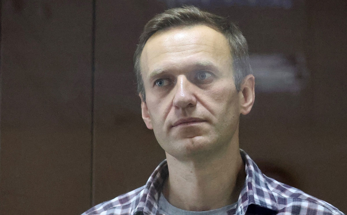 Навальный: войну развязали, чтобы прикрыть ограбление граждан России