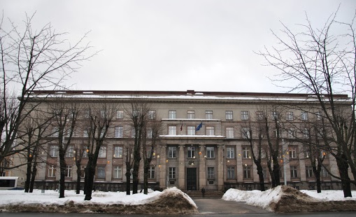 Пандемия ослабила правительственную коалицию в Латвии
