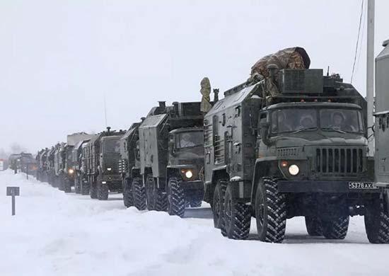 В НАТО заявили о переброске в Беларусь 30 тысяч солдат РФ