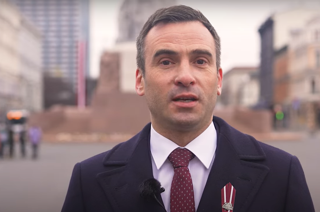 Стакис: "Нужно защищать каждого, кто делает нашу страну умнее, человечнее и счастливее" Стакис: "Нужно защищать каждого, кто делает нашу страну умнее, человечнее и счастливее"