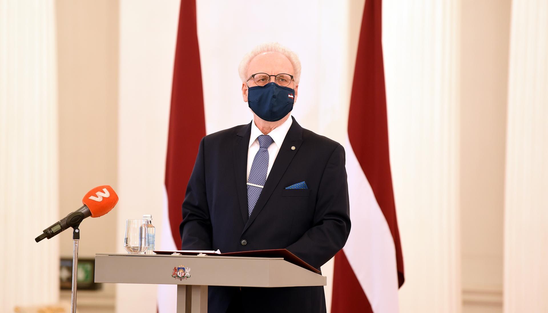 Президент Левитс призвал молодых солдат сохранять бдительность