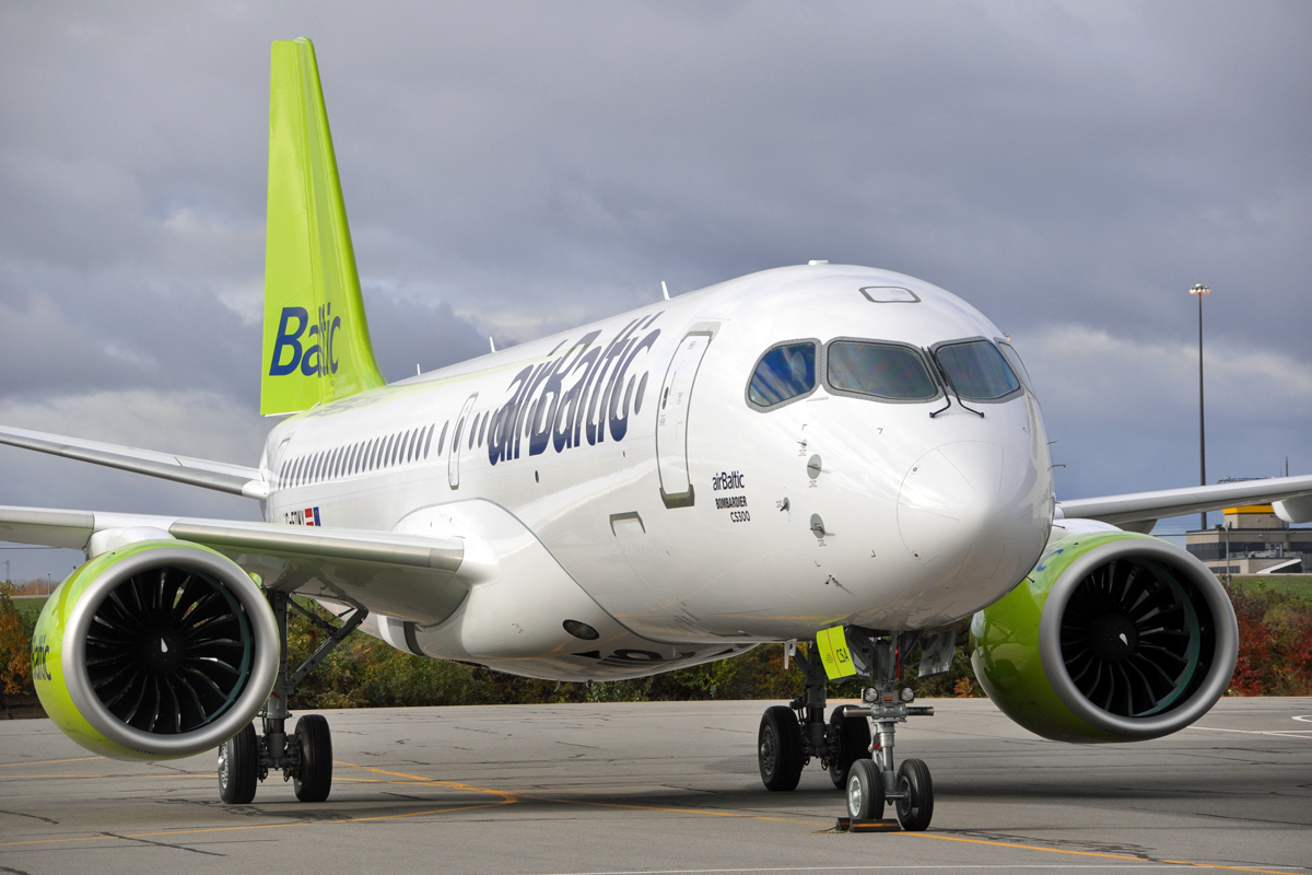 У самолета airBaltic отключились оба двигателя при посадке в Копенгагене