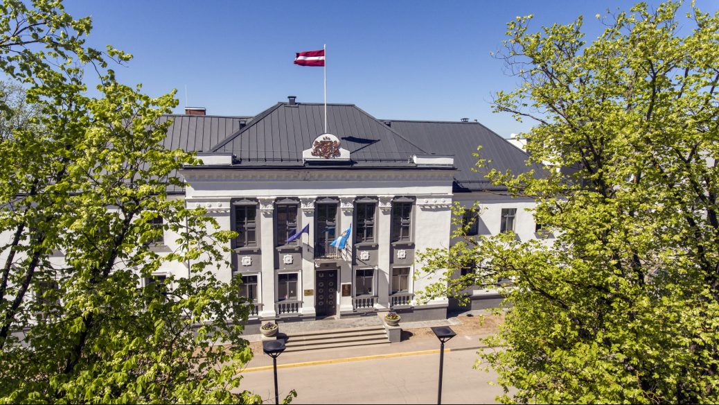 Сейм утвердил закон о роспуске Резекненской думы