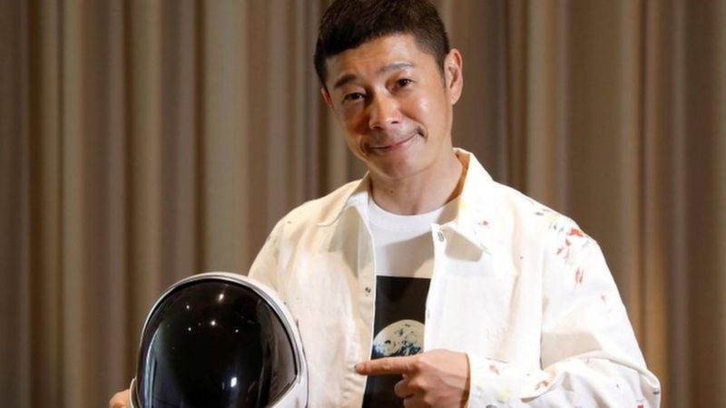 Кому билет на Луну? Миллиардер ищет восемь добровольцев для полета Кому билет на Луну? Миллиардер ищет восемь добровольцев для полета