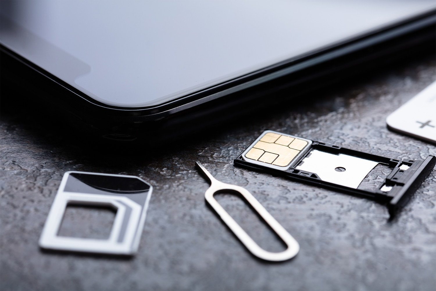 iPhone 14 не будет иметь слота под SIM-карту iPhone 14 не будет иметь слота под SIM-карту