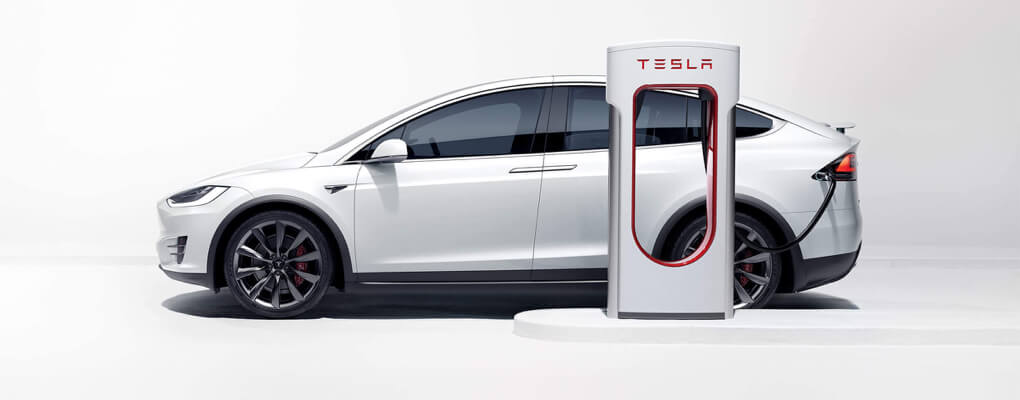 Первую суперзарядку для электромобилей от Tesla в Латвии установят в Резекне