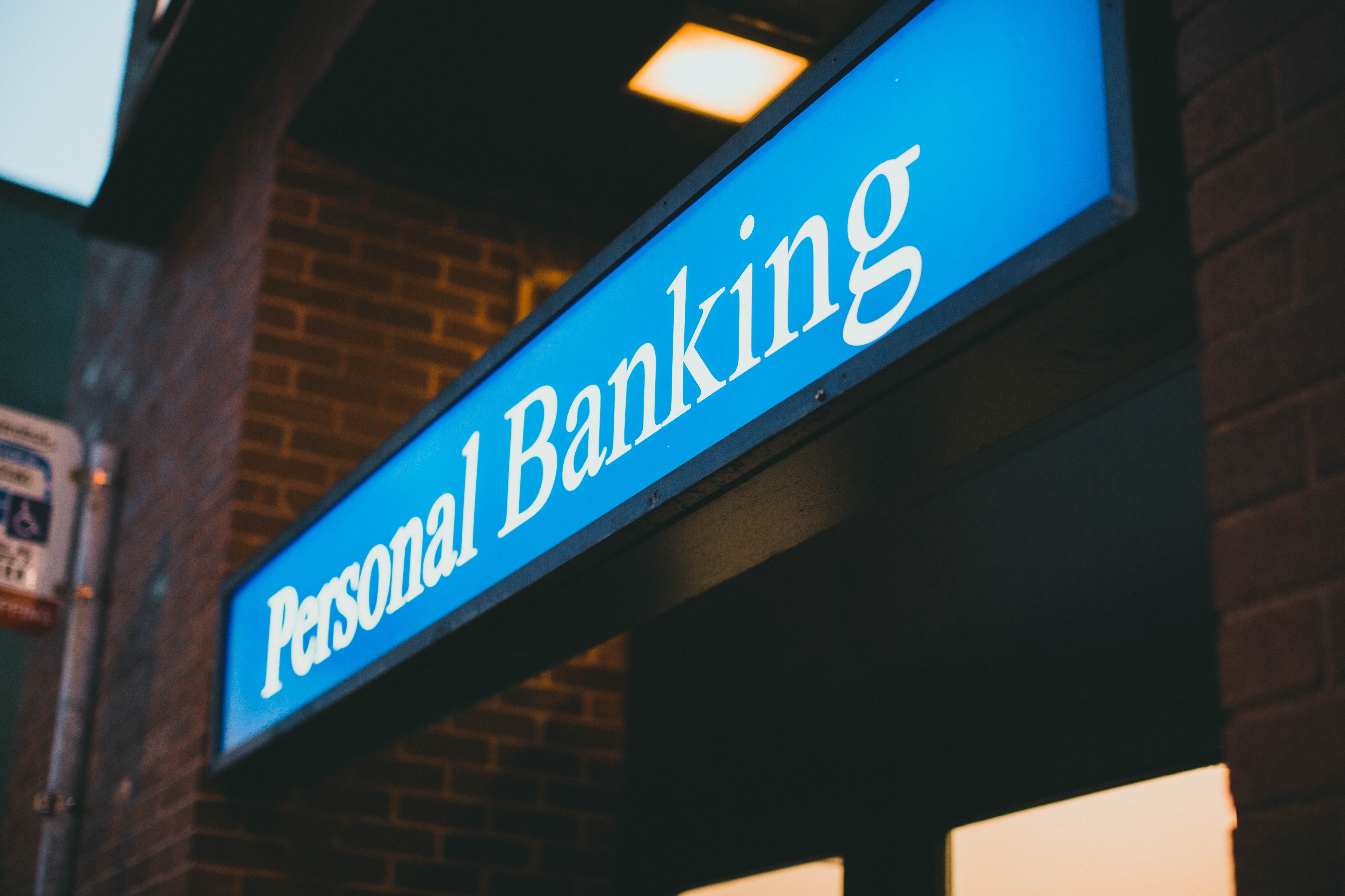 Spānijas "CaixaBank" likvidēs 8300 darbavietas Spānijas "CaixaBank" likvidēs 8300 darbavietas