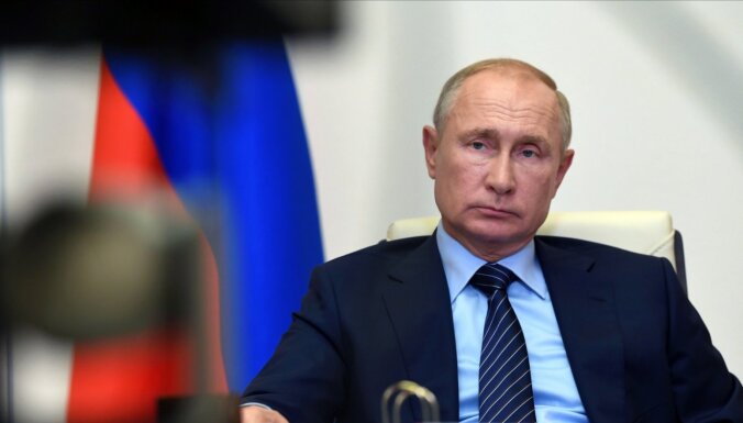 В России объявили нерабочие дни, но зарплаты будут платить