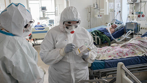 После трех месяцев лечения выжил пациент с "Covid-19" со 100% поражением легких