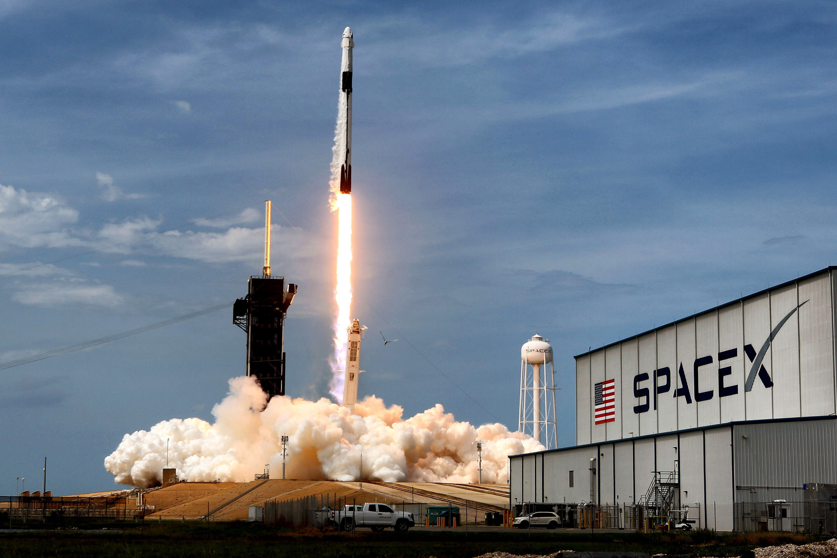 Китай пожаловался на SpaceX в ООН Китай пожаловался на SpaceX в ООН