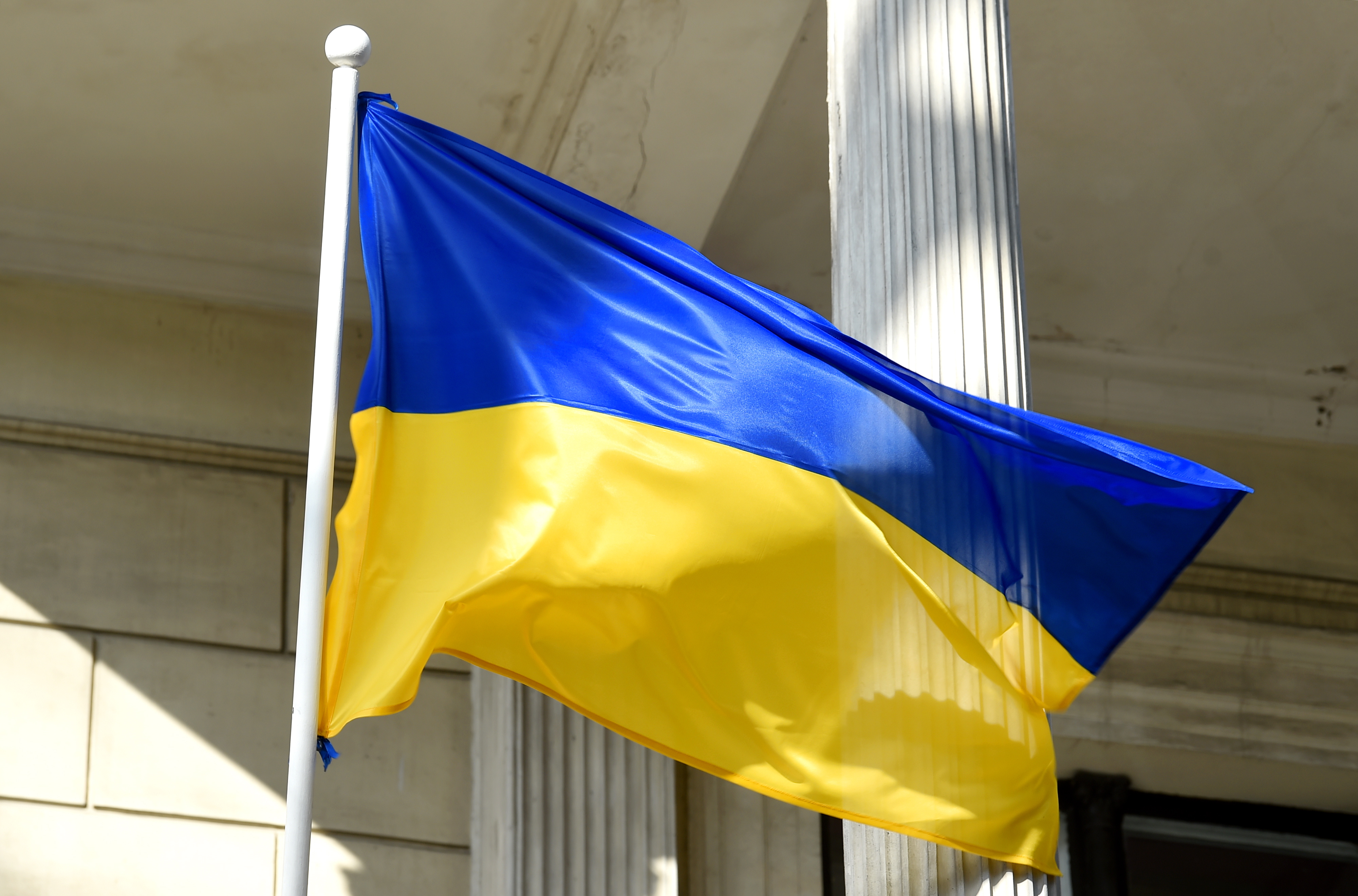 Совет ЕС одобрил помощь Украине еще на 5 млрд евро Совет ЕС одобрил помощь Украине еще на 5 млрд евро