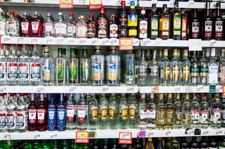 Депутаты предлагают спрятать алкоголь в магазинах от глаз покупателей