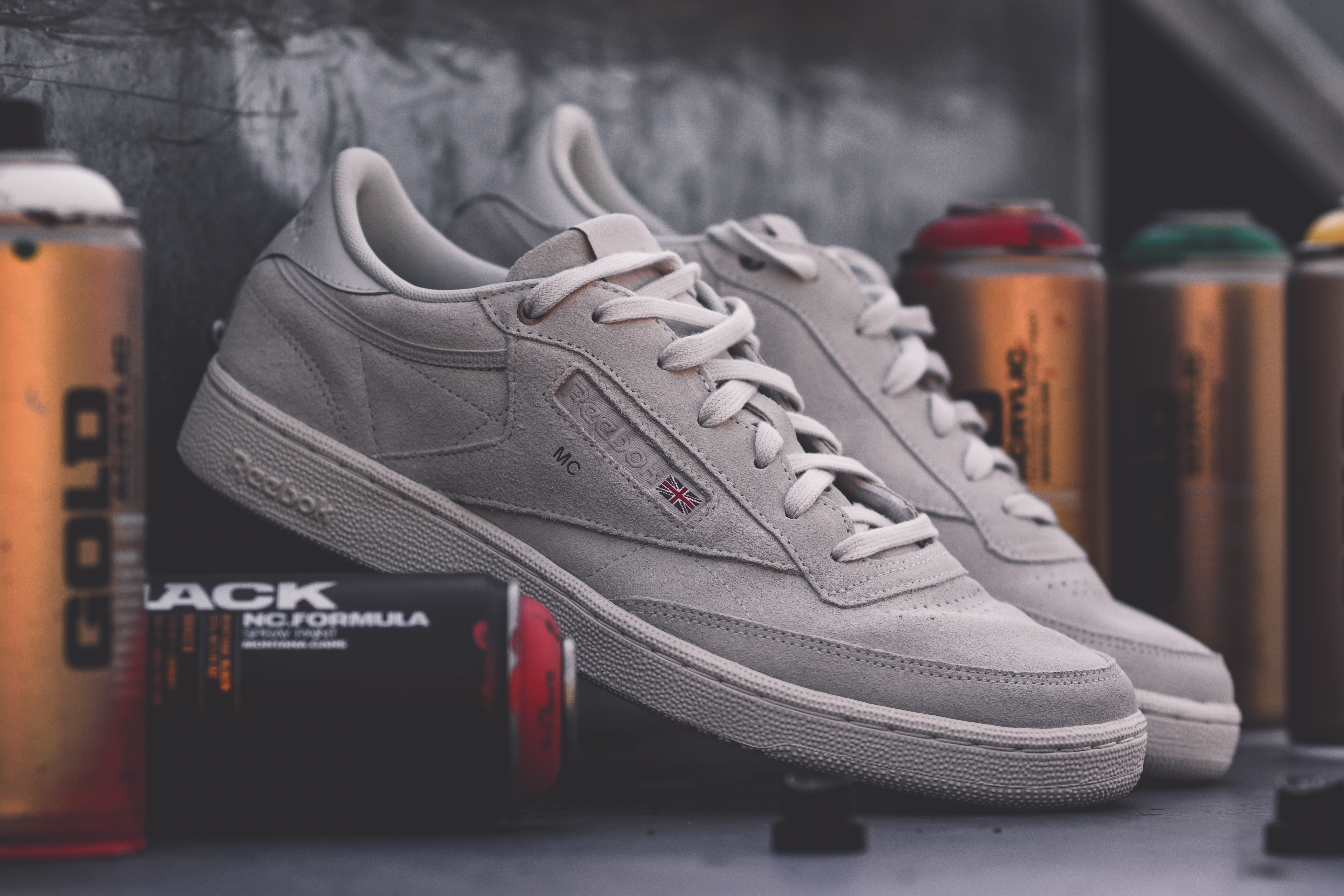 "adidas" nolēmis pārdot ASV meitasuzņēmumu "Reebok"