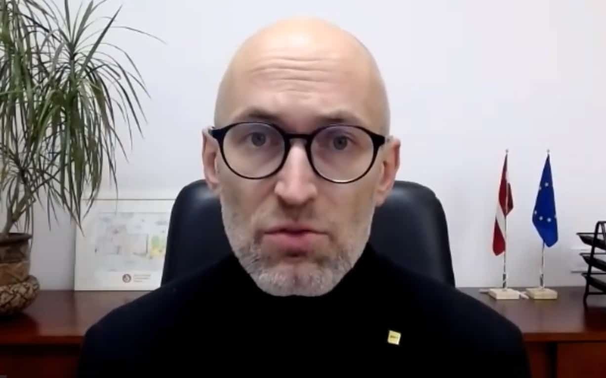 Павлютс призывает договориться о плане перед третьей волной пандемии