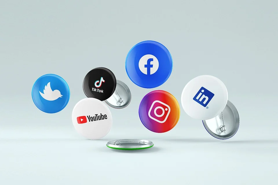 Facebook и Instagram разрешили посты с лозунгами против российских солдат Facebook и Instagram разрешили посты с лозунгами против российских солдат